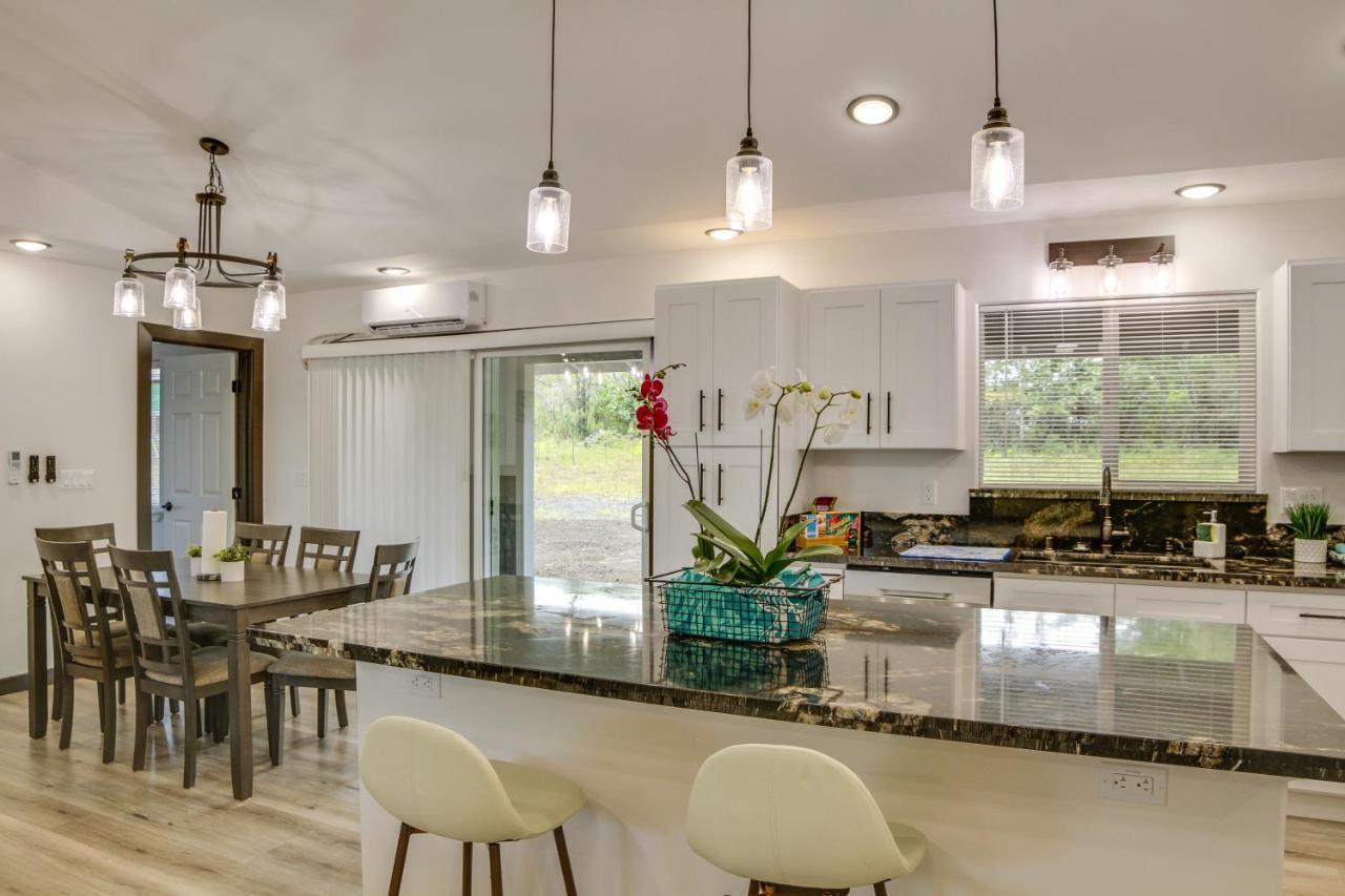 Keaau Getaway With Patio, 3 Mi To Shipman Beach! Exterior photo